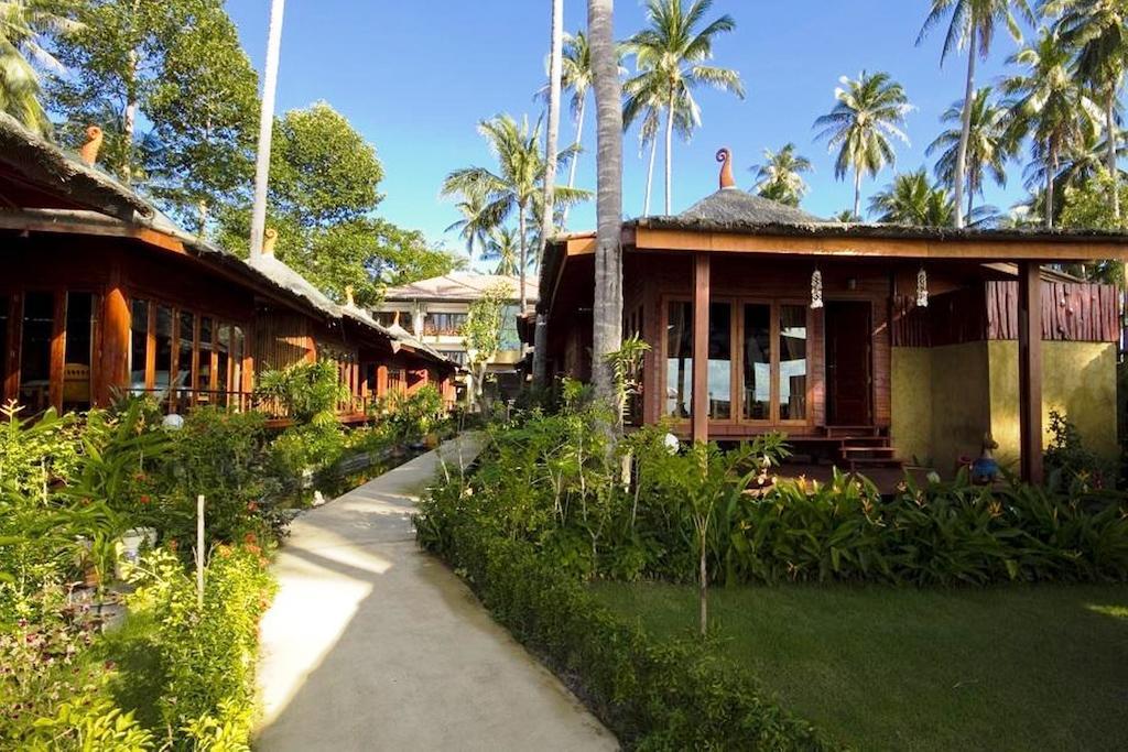Lipa Bay Resort Lipa Noi Exteriör bild