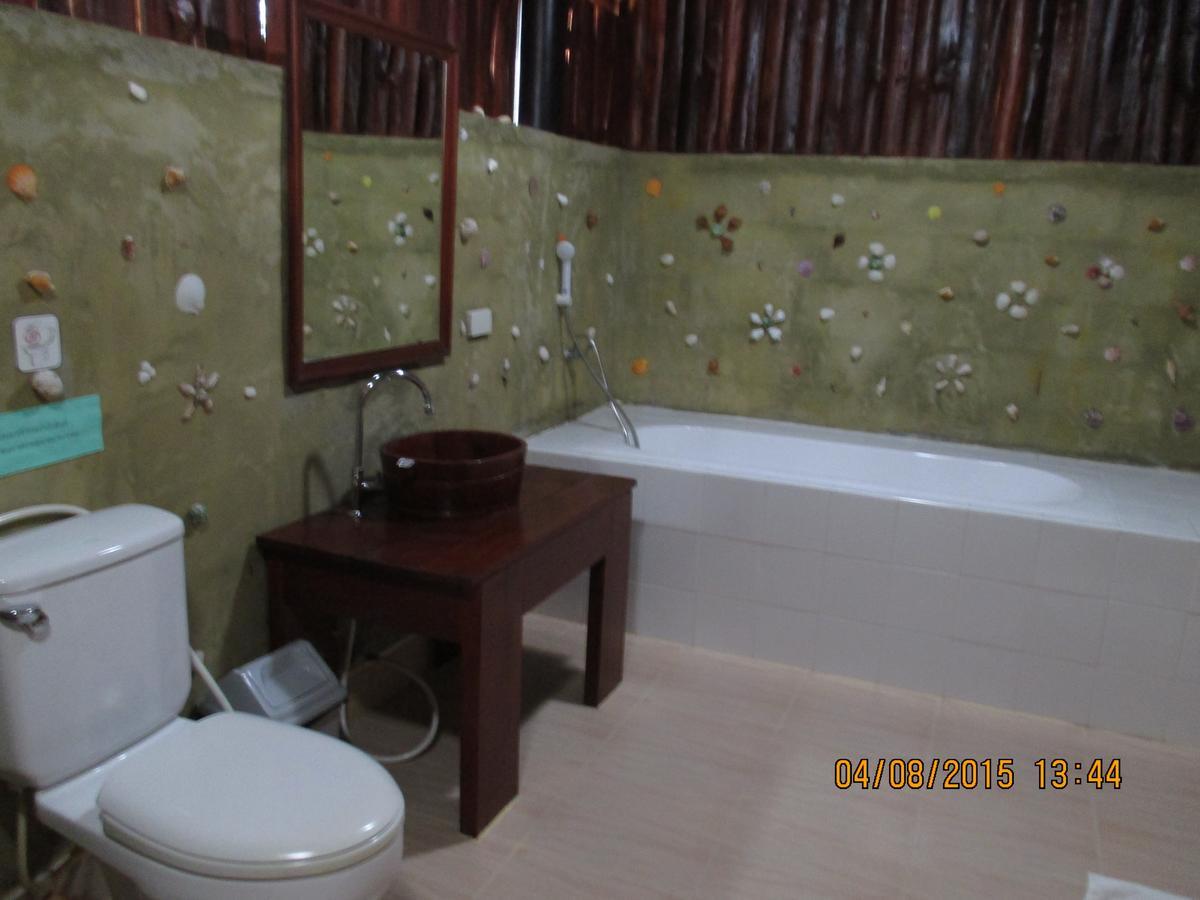 Lipa Bay Resort Lipa Noi Exteriör bild