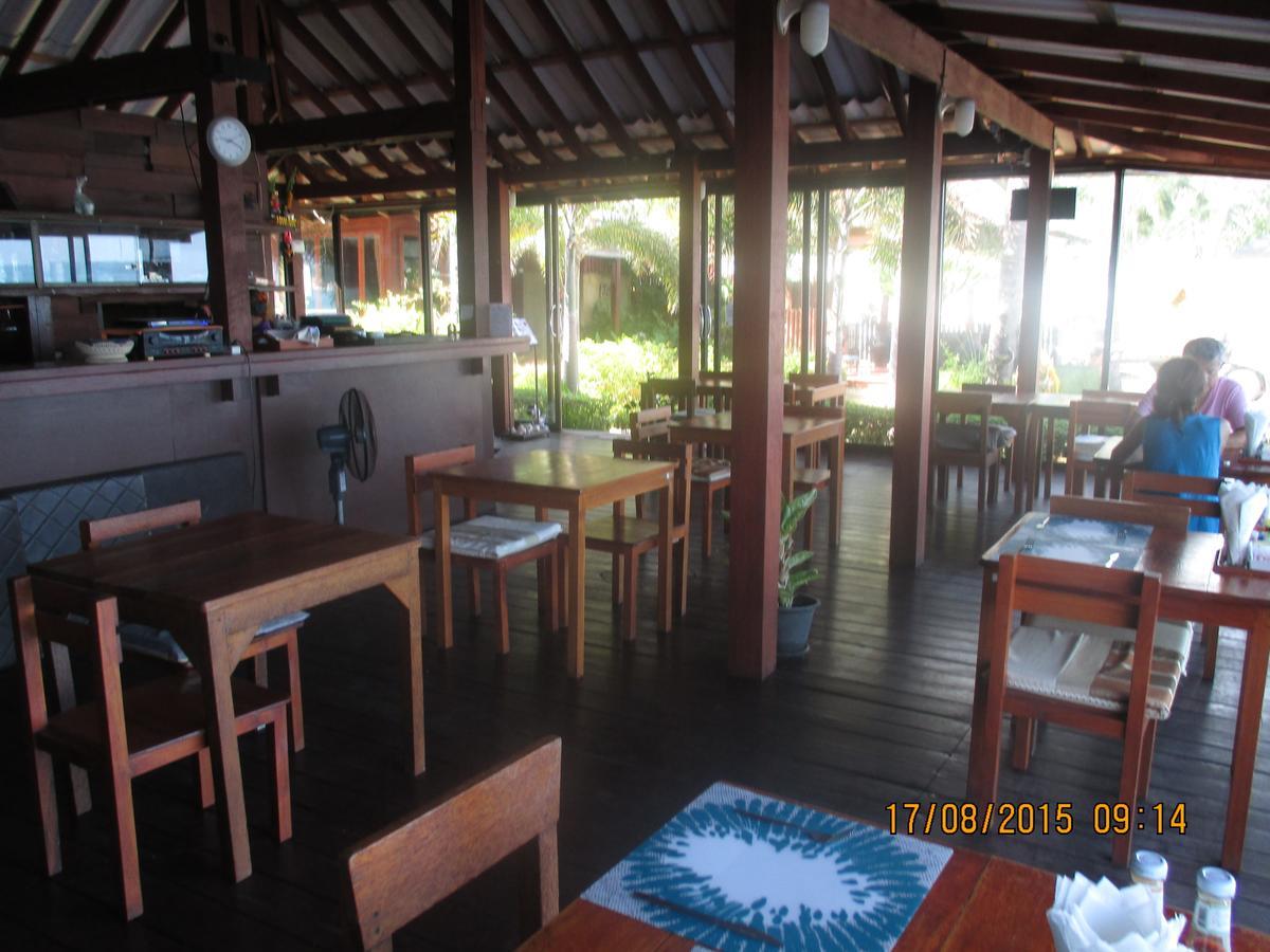 Lipa Bay Resort Lipa Noi Exteriör bild